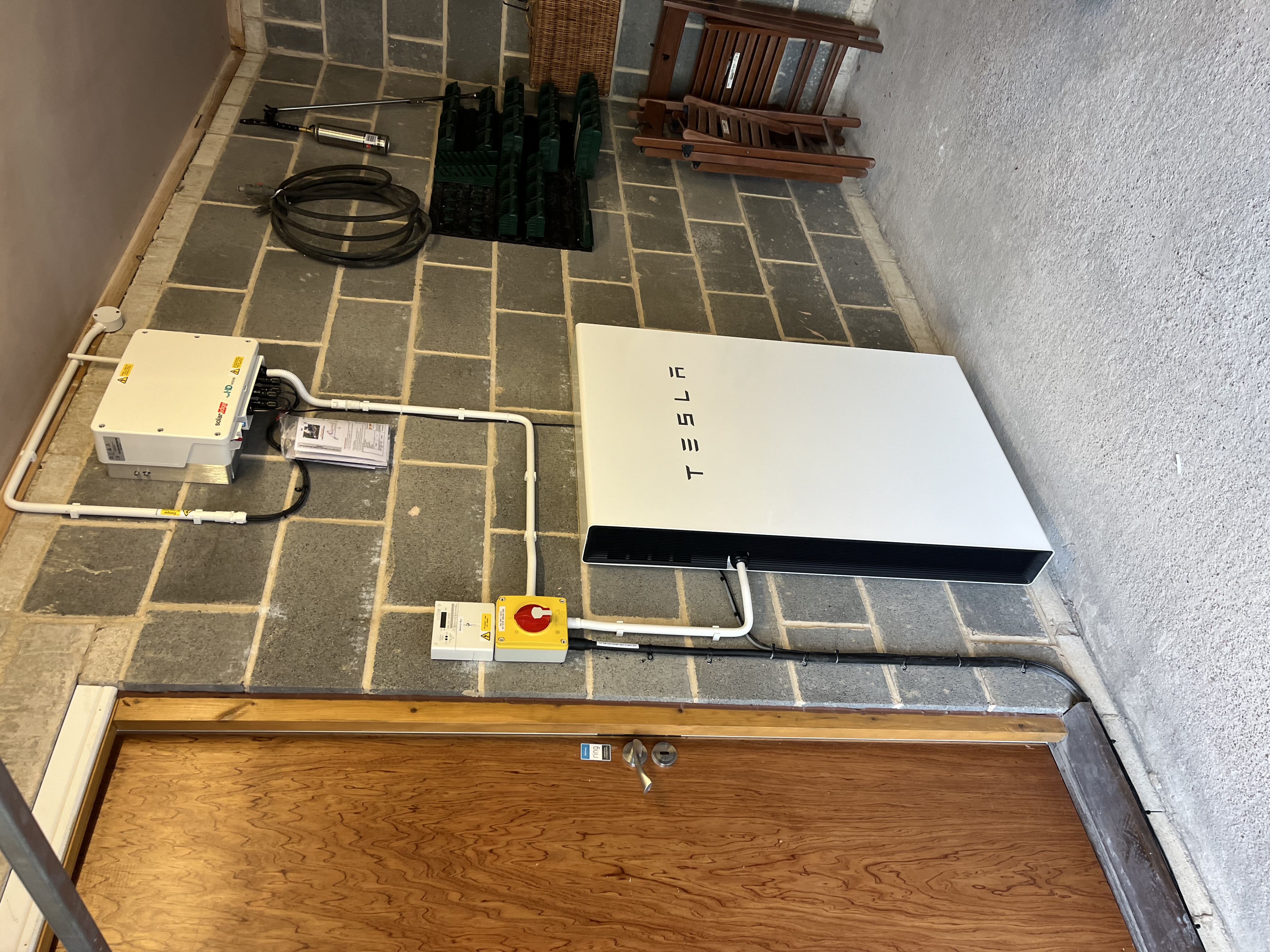 Mr R. -  Derby (our 81st powerwall2 to be installed) - 2024